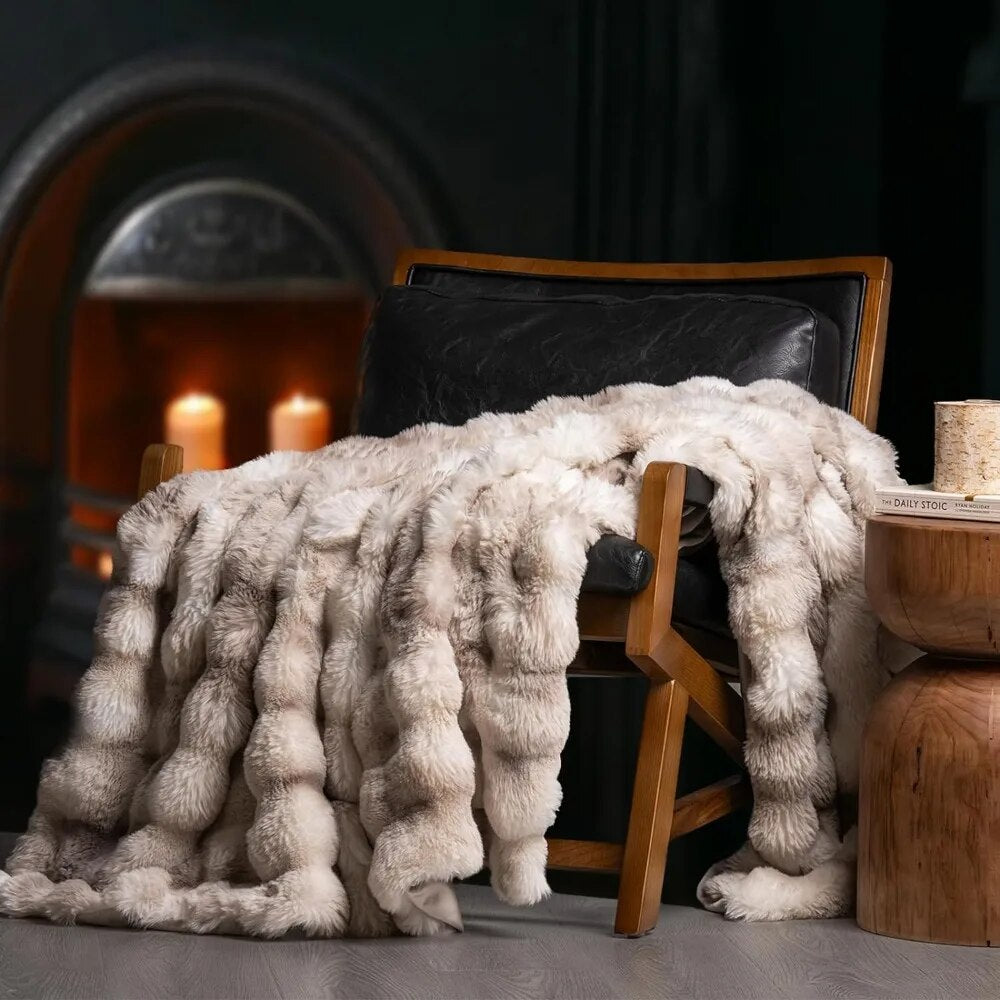 Rh fur online throw