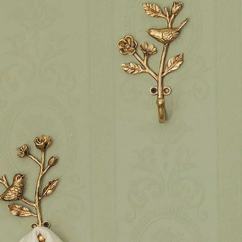 Golden Nature-Inspired Decorative Wall Hooks