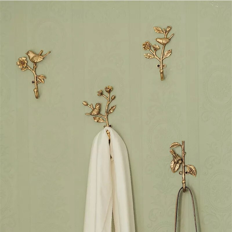 Golden Nature-Inspired Decorative Wall Hooks